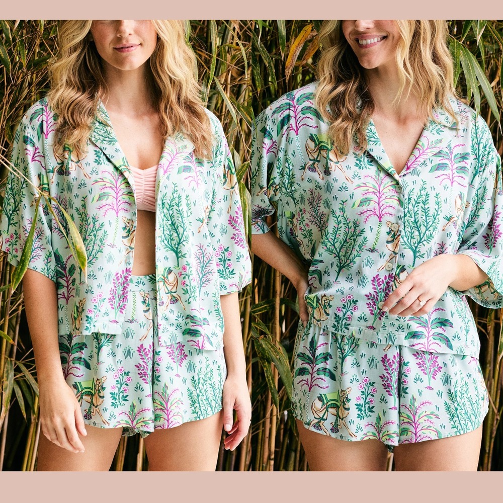 NWT $168 PRINTFRESH [ Medium ] Eco Satin Sweet Dream Set Camel's Courtyard T2166